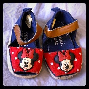 Mini mouse baby shoes size 3-6months